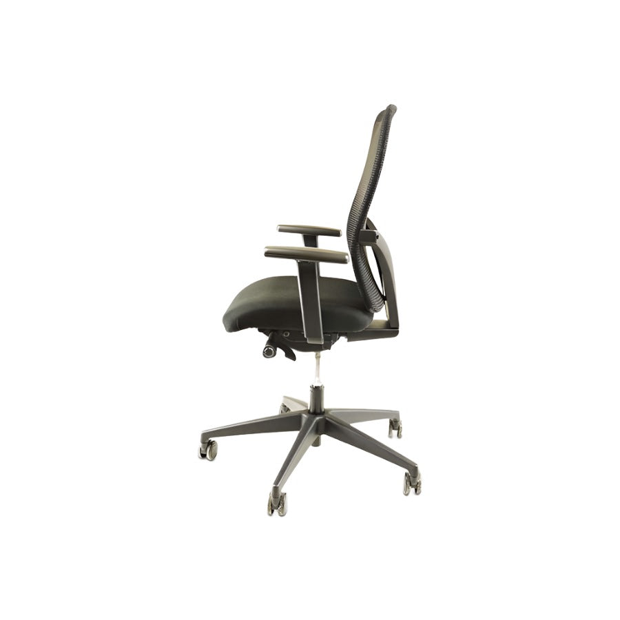 Interstuhl: Task Chair with Mesh Back - Refurbished