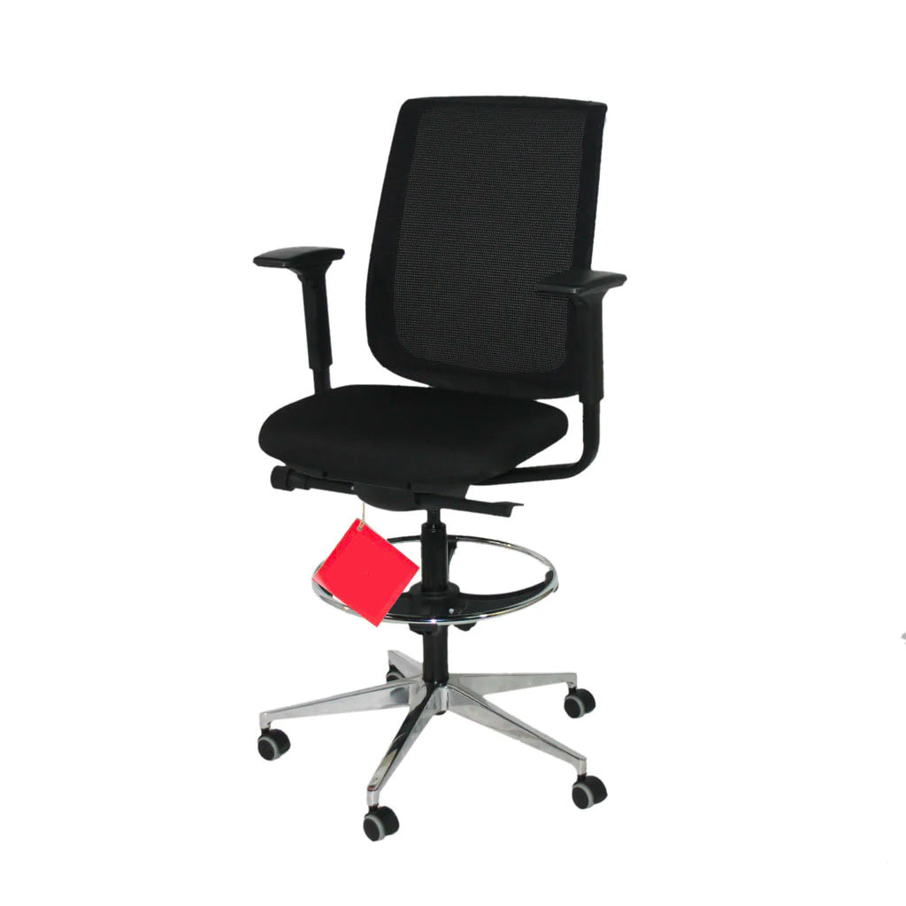 Steelcase: Reply Air Draftsman Chair mit poliertem Aluminiumgestell – generalüberholt